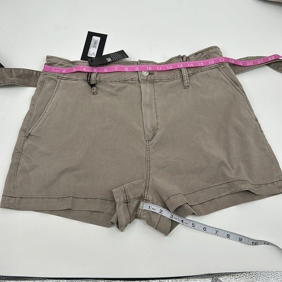 Paige Anessa Tie Waist Pleated Shorts NWT - Picture 7 of 9